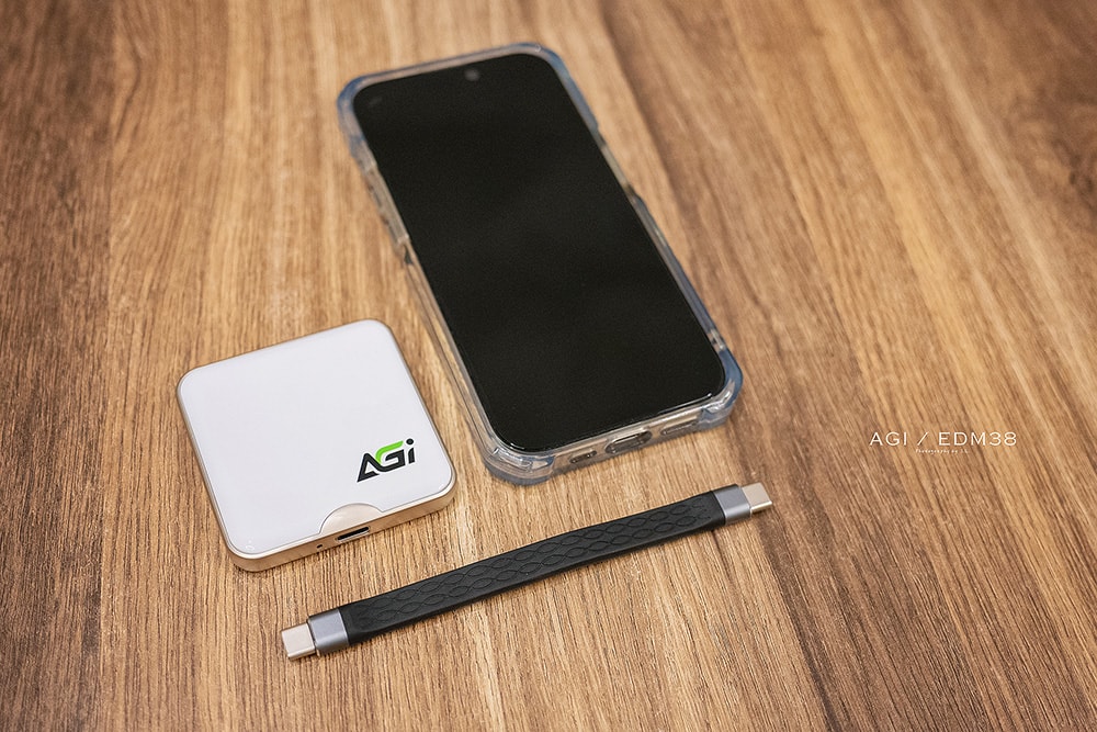 3C 開箱 | AGi EDM38 | 磁吸式 Type-C 外接式 SSD,iPhone 15 Pro 高畫質錄影沒煩惱! - 第15張圖
