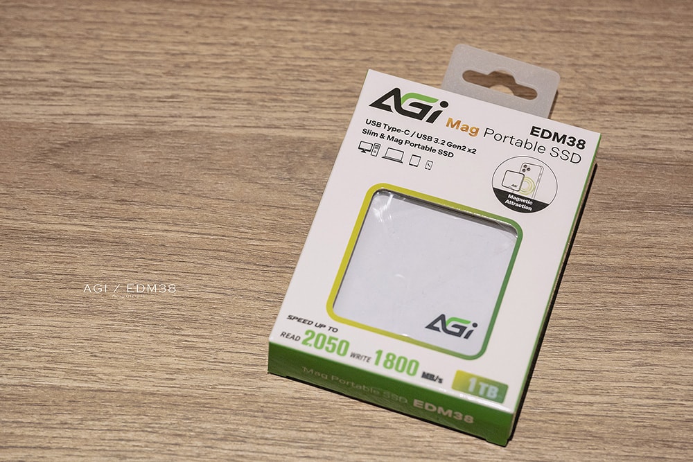 3C 開箱 | AGi EDM38 | 磁吸式 Type-C 外接式 SSD,iPhone 15 Pro 高畫質錄影沒煩惱! - 第1張圖