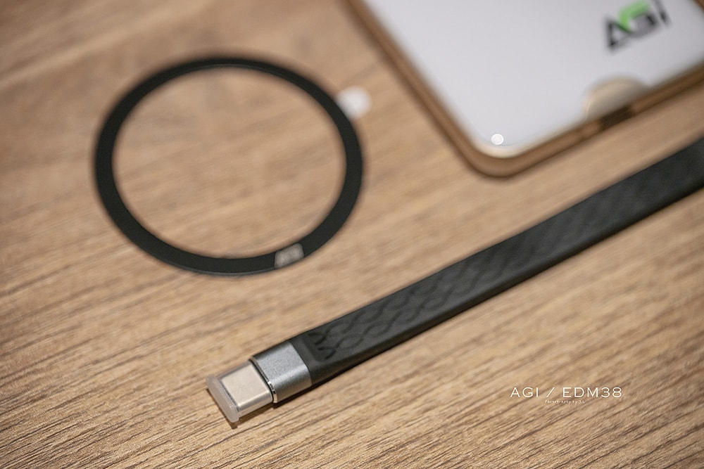 3C 開箱 | AGi EDM38 | 磁吸式 Type-C 外接式 SSD,iPhone 15 Pro 高畫質錄影沒煩惱! - 第3張圖